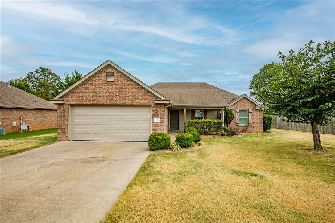 Property Photo:  470 N Drewrys Bluff Drive  AR 72704 