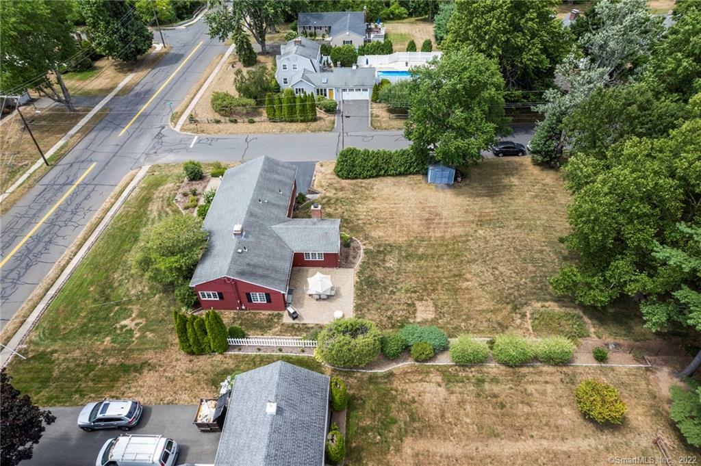 Property Photo: 406 Griswold Road CT 06109