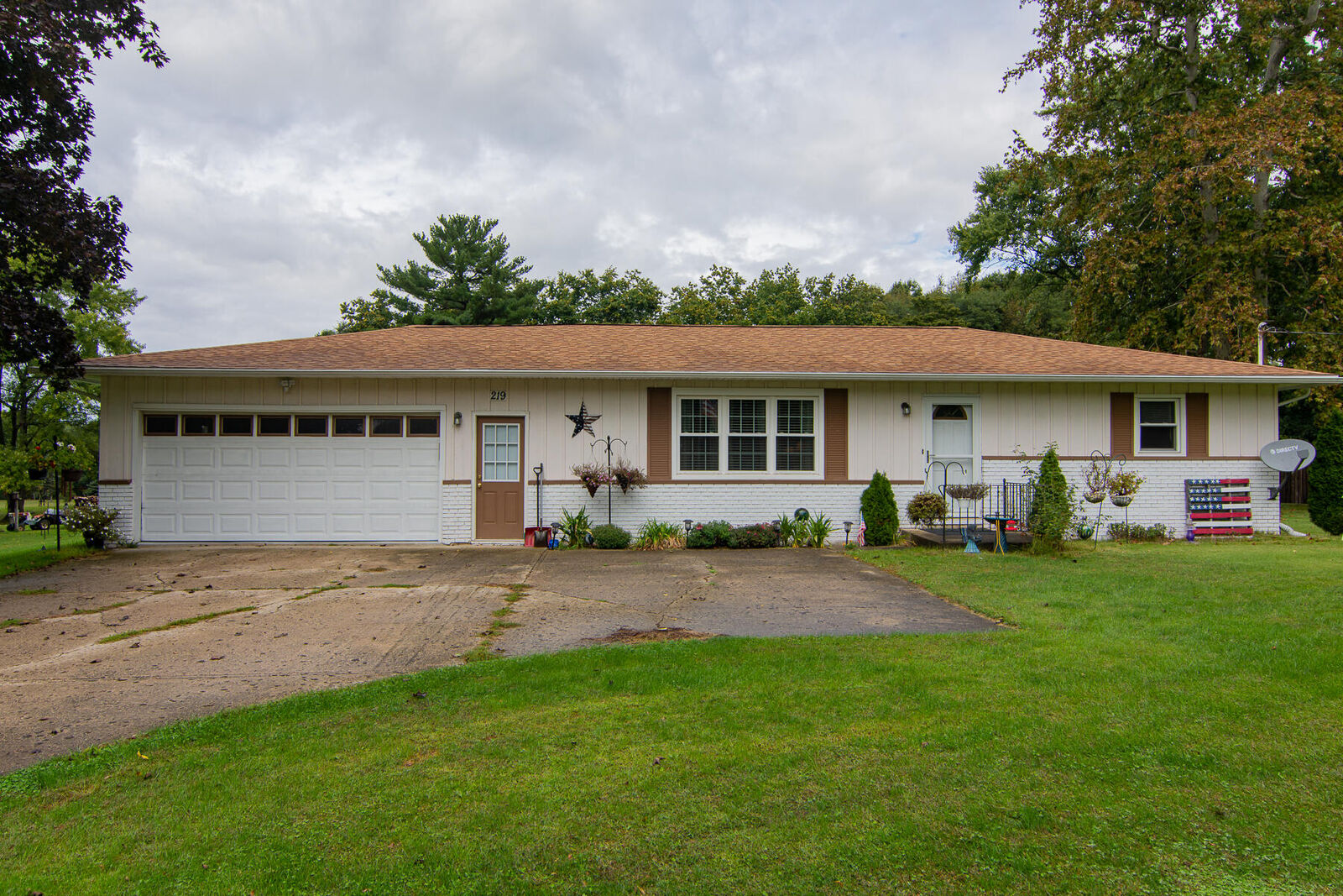 Property Photo:  219 E Bertrand Road  MI 49120 