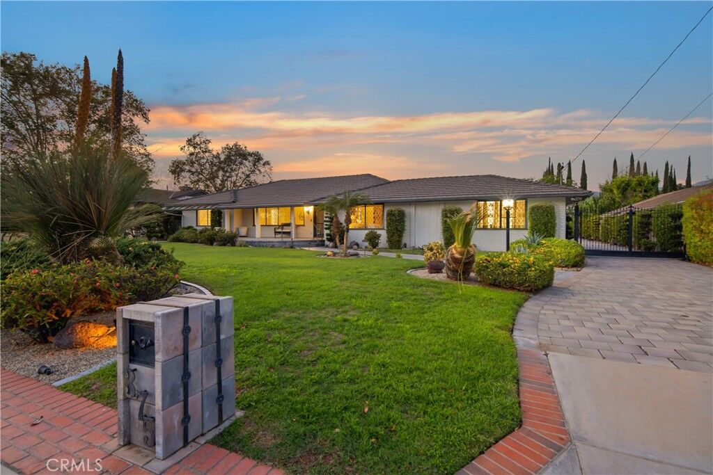 Property Photo:  375 W Palm Drive  CA 91007 