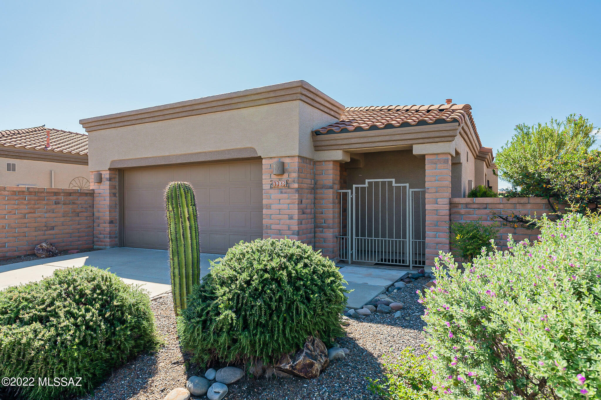 Property Photo:  1985 W Amblemorn Drive  AZ 85622 