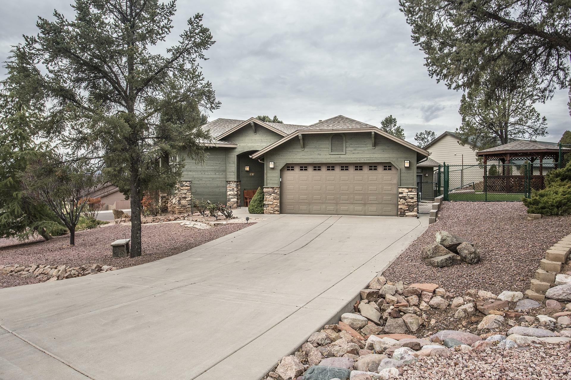 Property Photo:  800 N Blue Spruce Circle  AZ 85541 