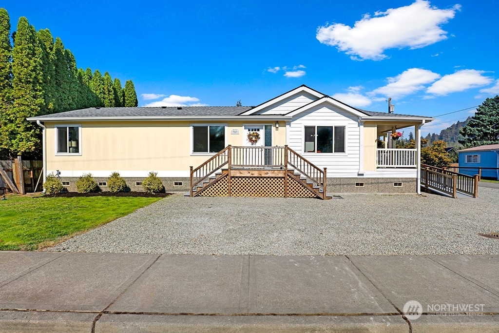 Property Photo: 707 Alder Street WA 98294