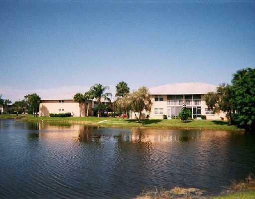 Property Photo:  1505 SE Royal Green 203 Circle U203  FL 34952 