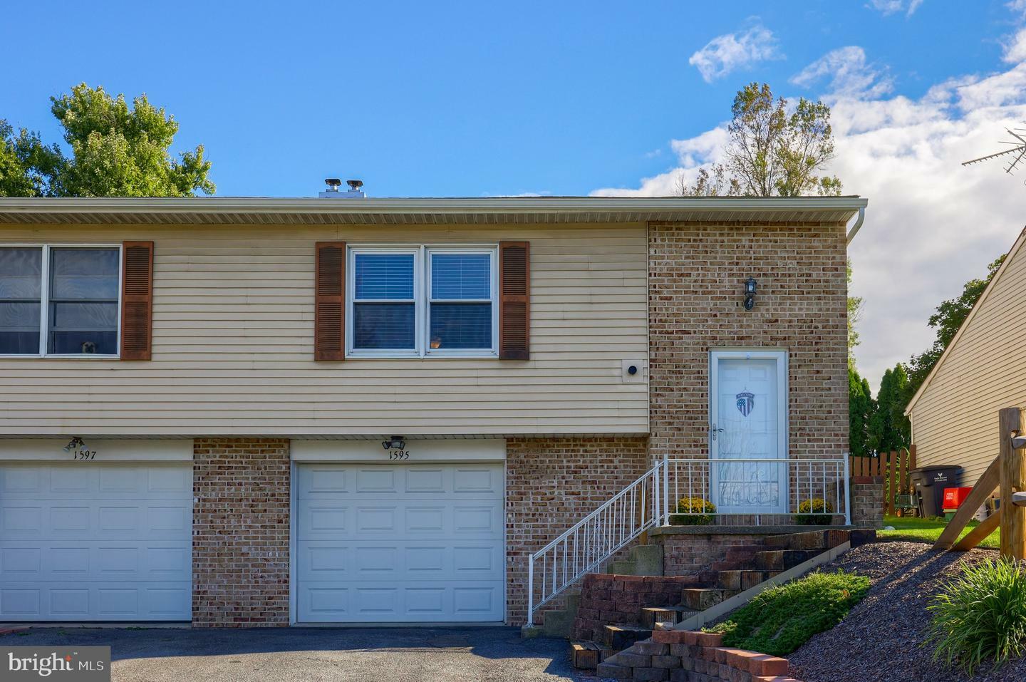 Property Photo:  1595 N Reading Road  PA 17578 