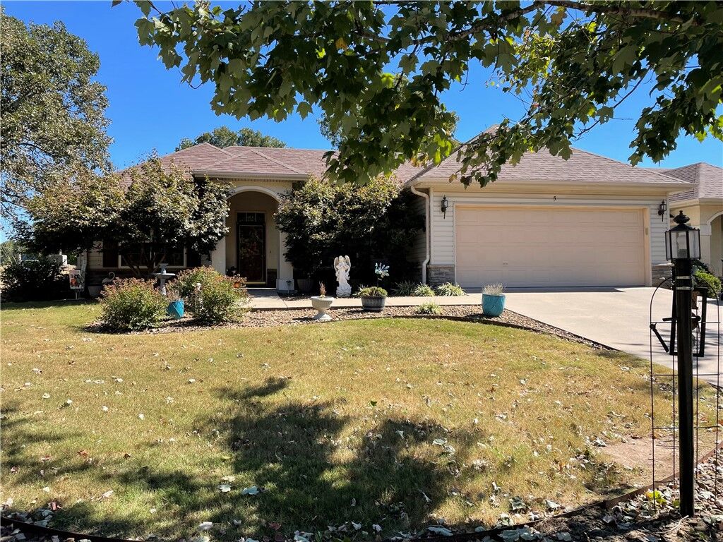 Property Photo:  5 Penny Lane  AR 72714 