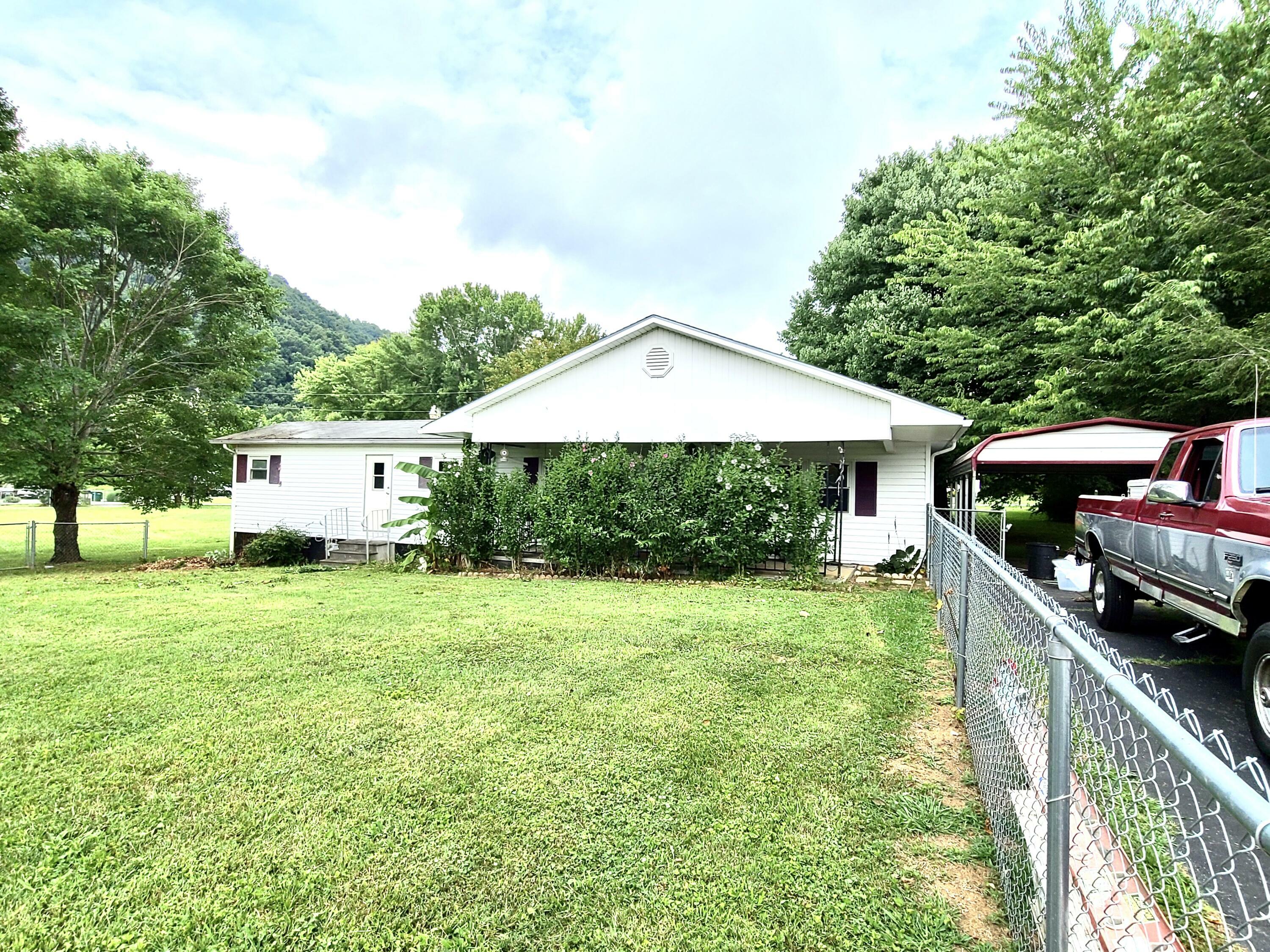 Property Photo:  220 Pippin Hollow Road  TN 37650 