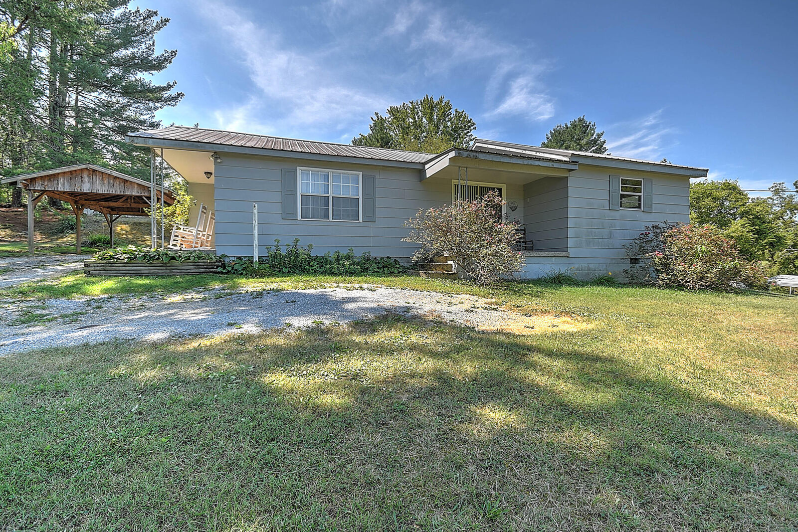 Property Photo: 6195 Warrensburg Road TN 37818