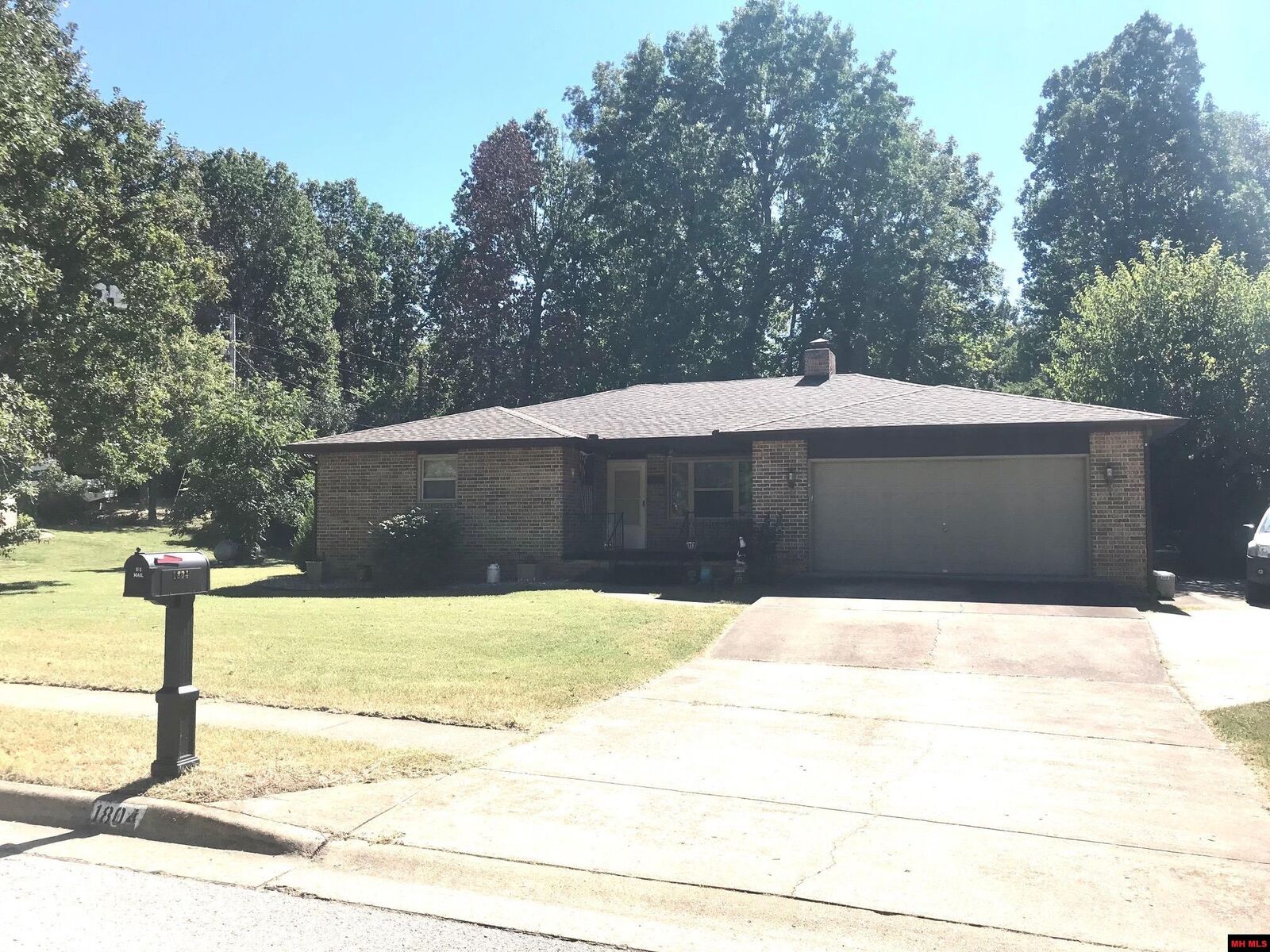 Property Photo:  1804 Gregg Road  AR 72653 