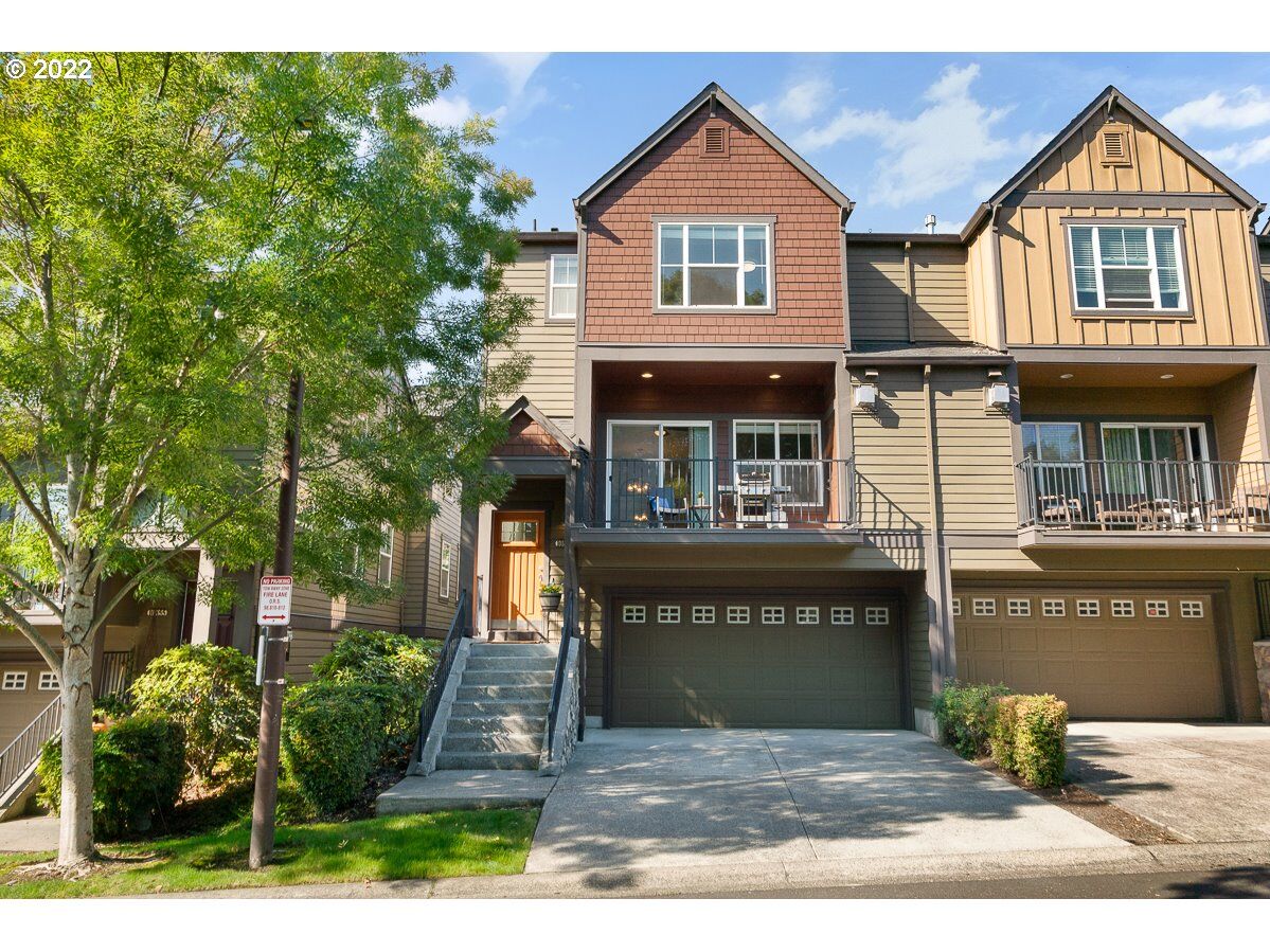 Property Photo:  10845 SW Briarwood Pl  OR 97223 