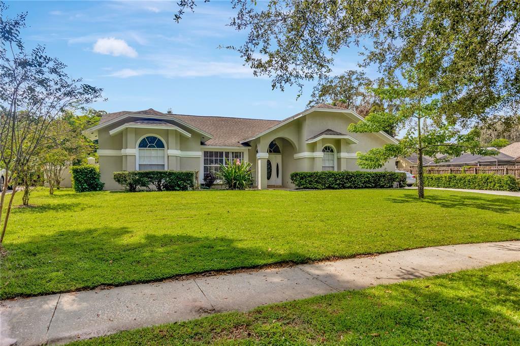 Property Photo:  510 Running Horse Road  FL 33584 