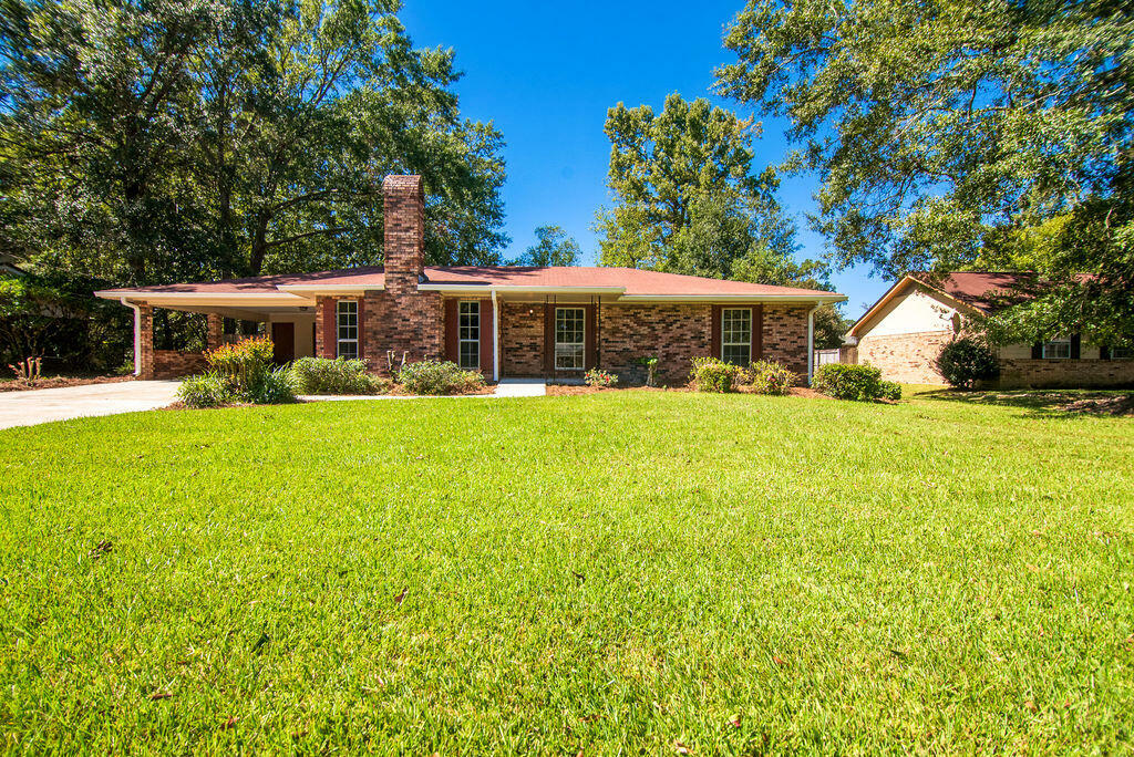Property Photo: 113 Rhodes Rd. MS 39402