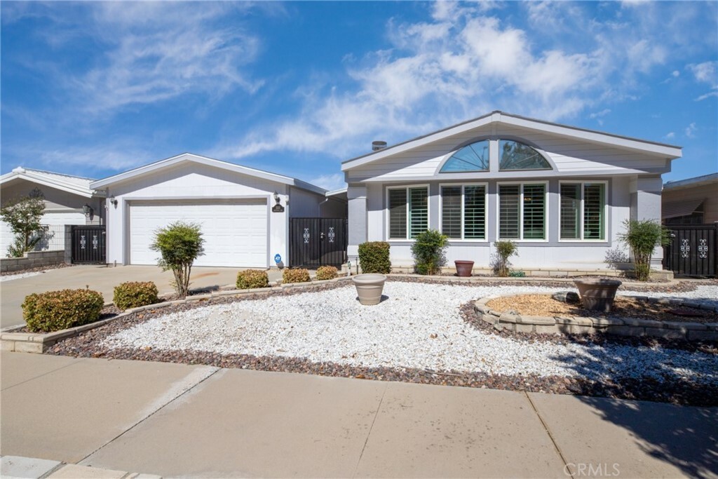 Property Photo:  1331 Brentwood Way  CA 92545 