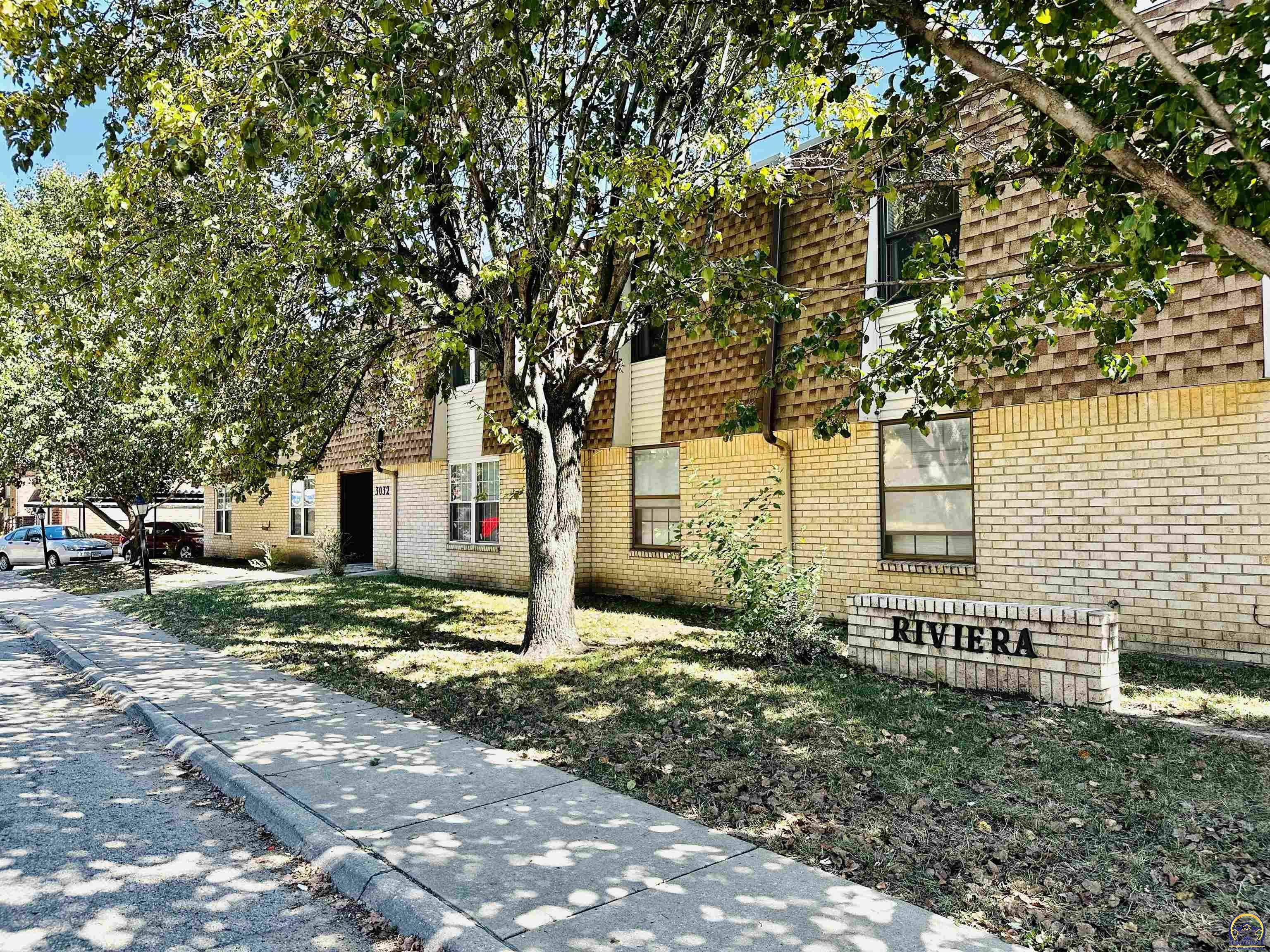 3032 SW Lydia Ave #201  Topeka KS 66614-2947 photo