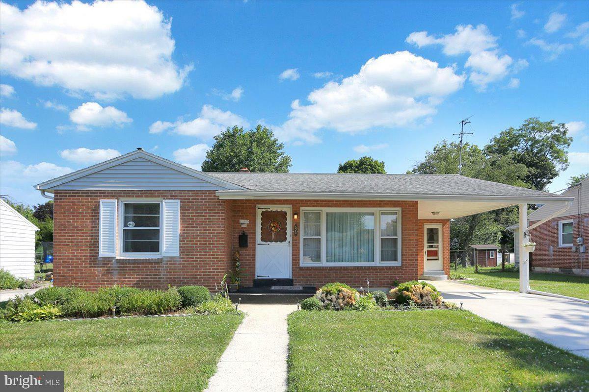 Property Photo: 521 D Street PA 17013