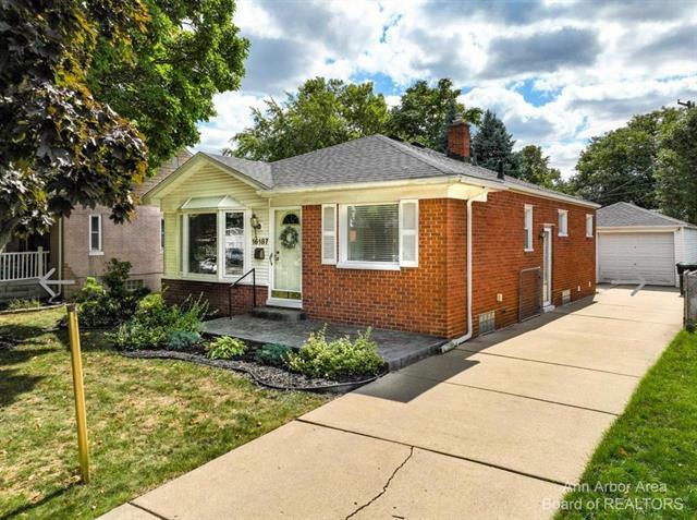 Property Photo:  16187 Jonas Avenue  MI 48101 