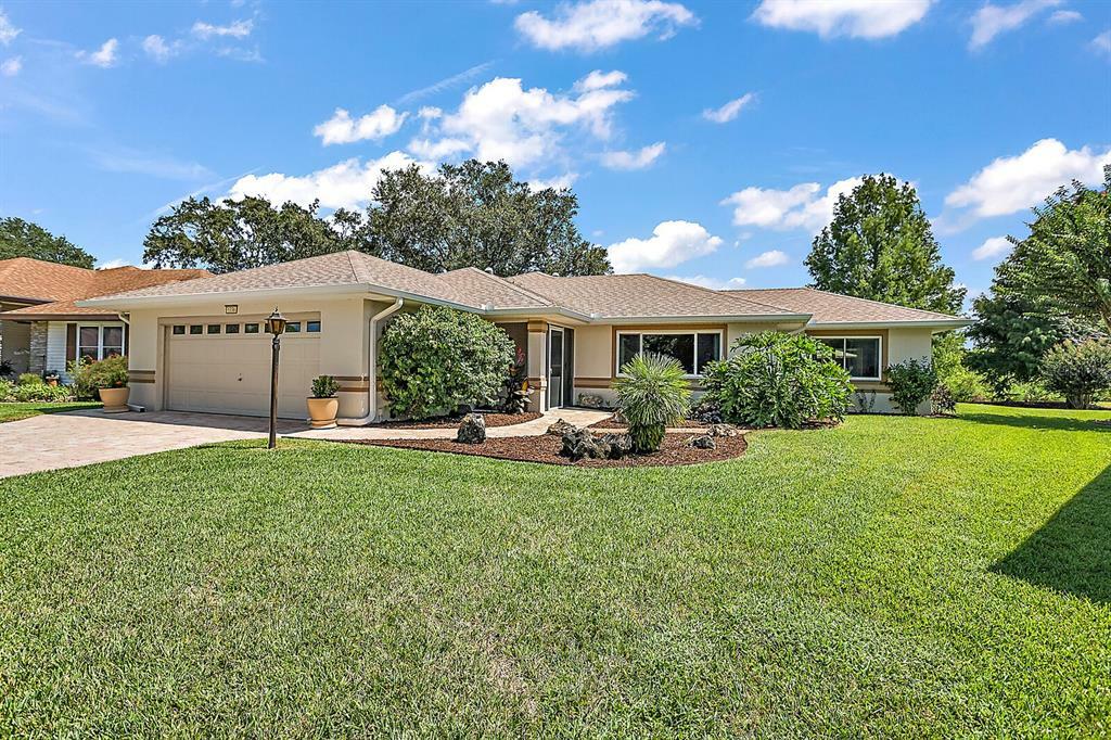 Property Photo:  5336 Royal Stuart Court  FL 34748 