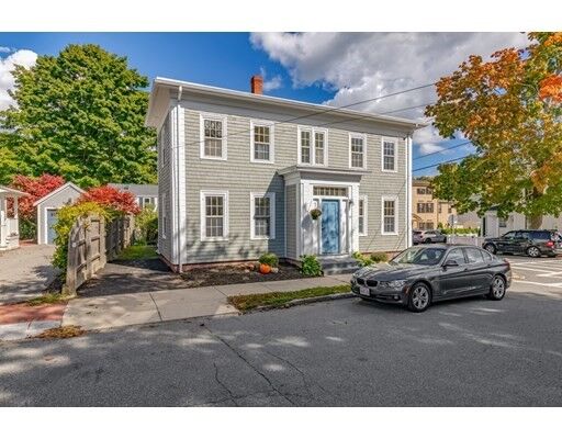 Property Photo:  26 Munroe Street 3  MA 01950 