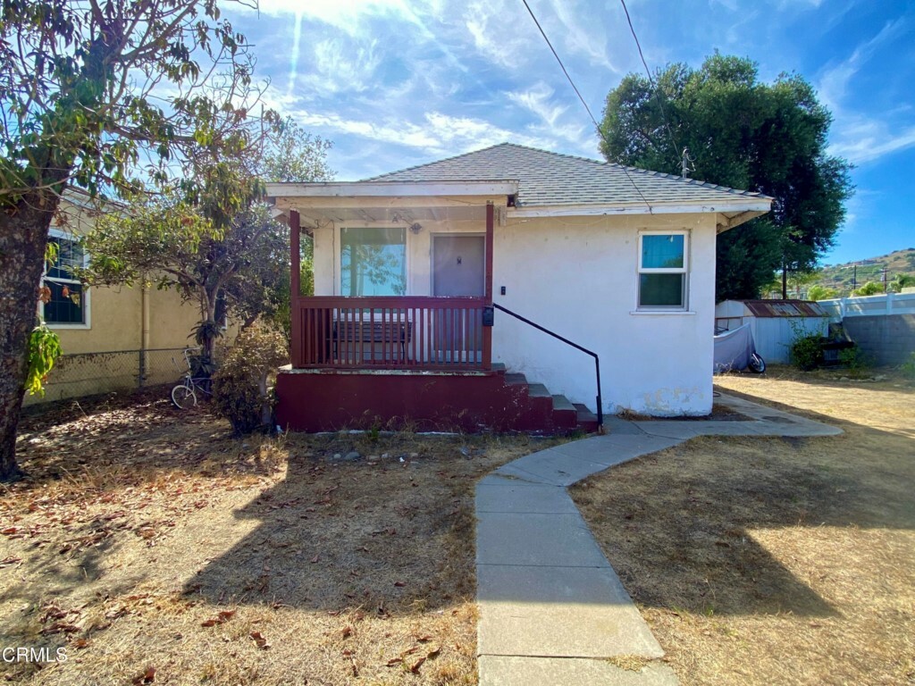 Property Photo:  420 N 12th Street  CA 93060 