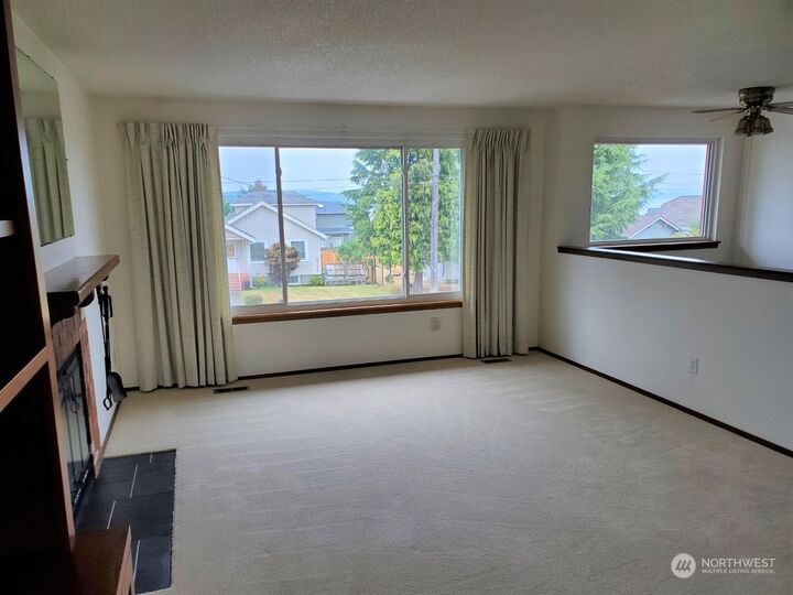 Property Photo:  5320 N Ruby Street  WA 98407 