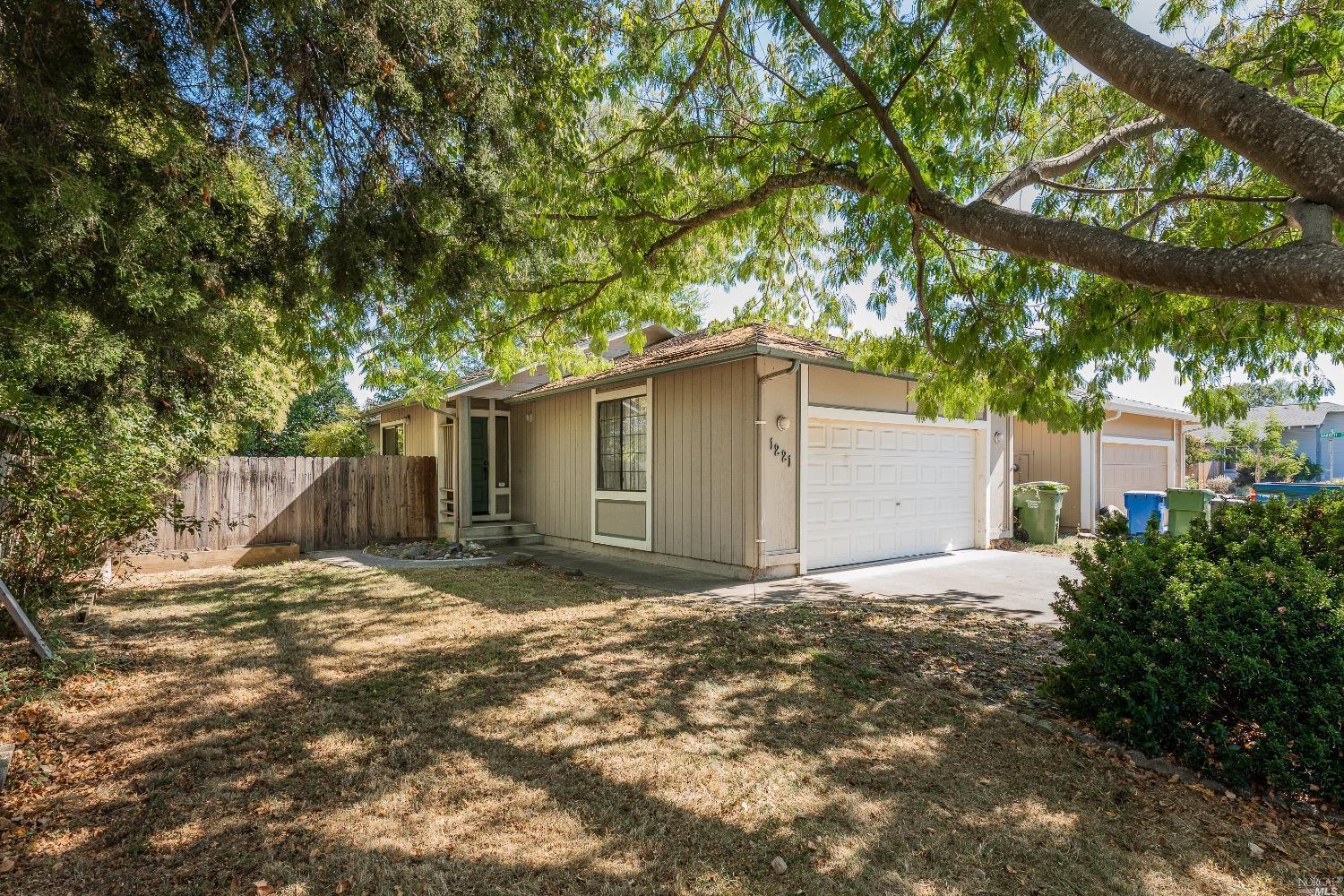 1221 N Bush Street  Ukiah CA 95482 photo