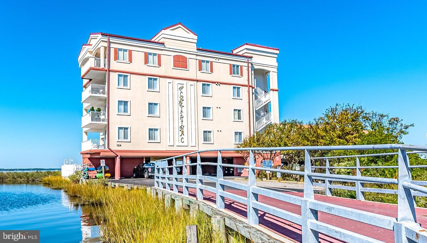 Property Photo:  124 75th Street 201  MD 21842 