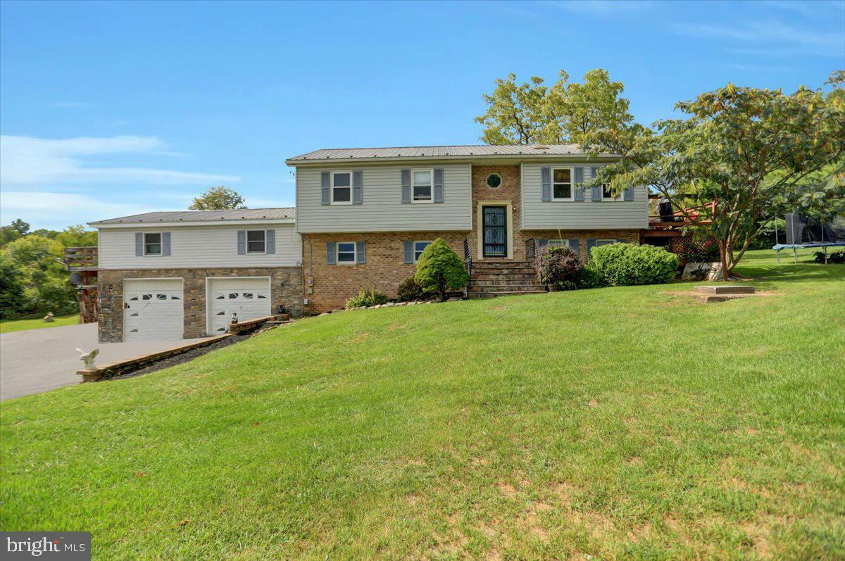 Property Photo:  14819 Fort Loudon Road  PA 17236 