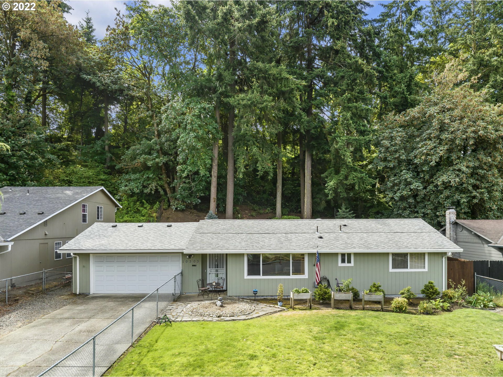 Property Photo:  10303 NE 22nd St  WA 98664 