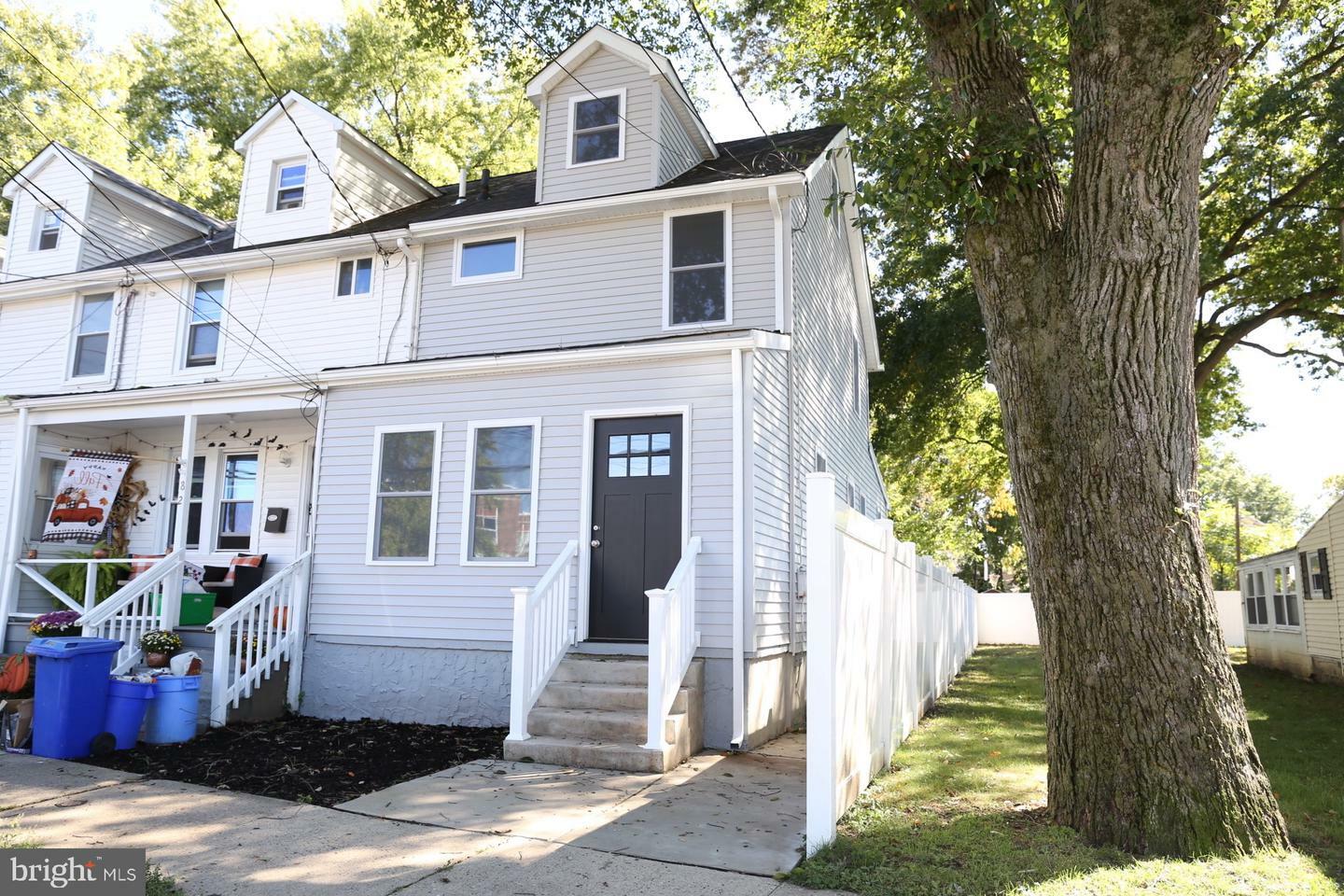 Property Photo:  80 E Burlington Street  NJ 08505 