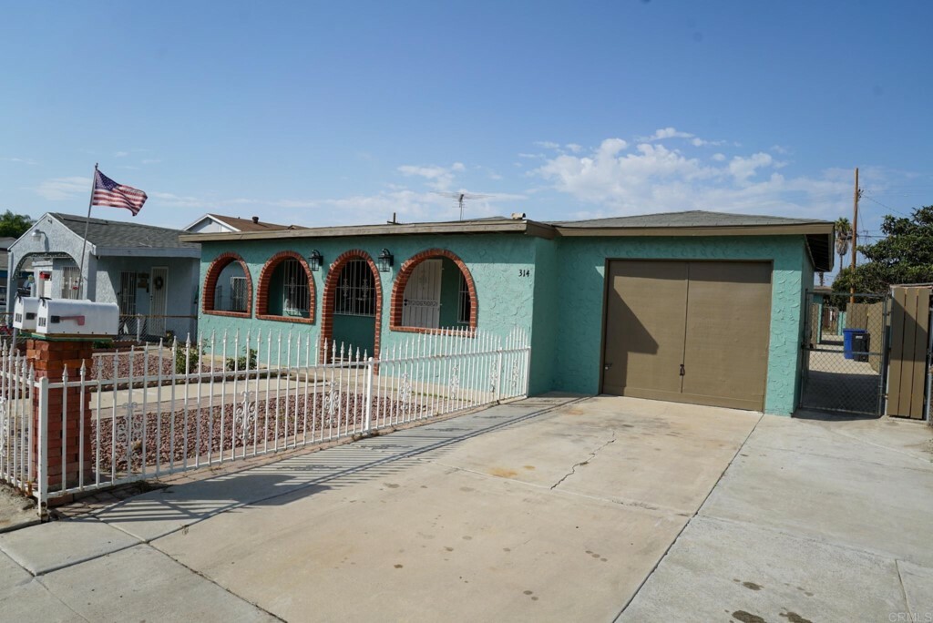 Property Photo:  314 316 Zenith Street  CA 91911 