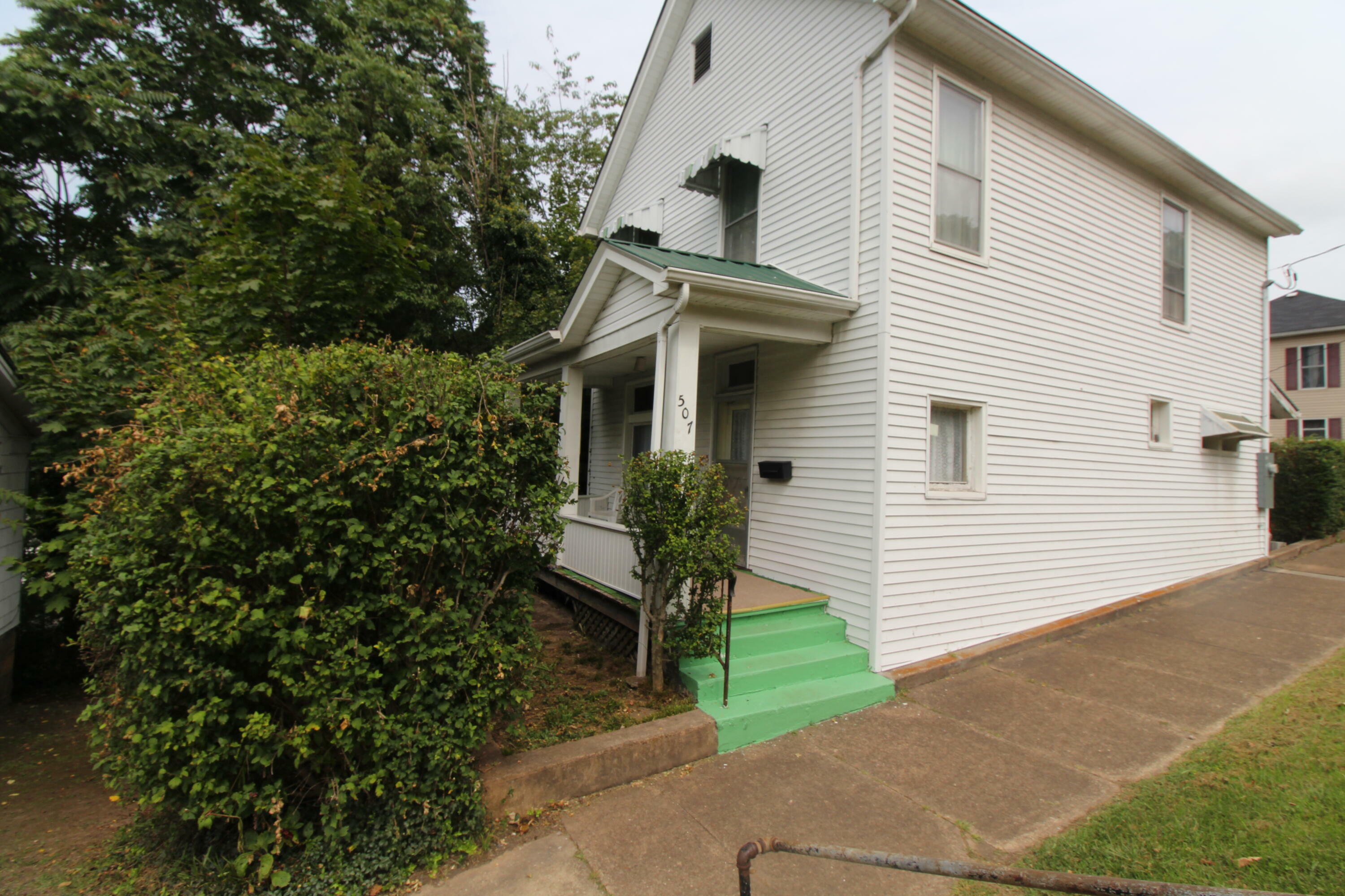 Property Photo:  507 Ballengee Street  WV 25952 