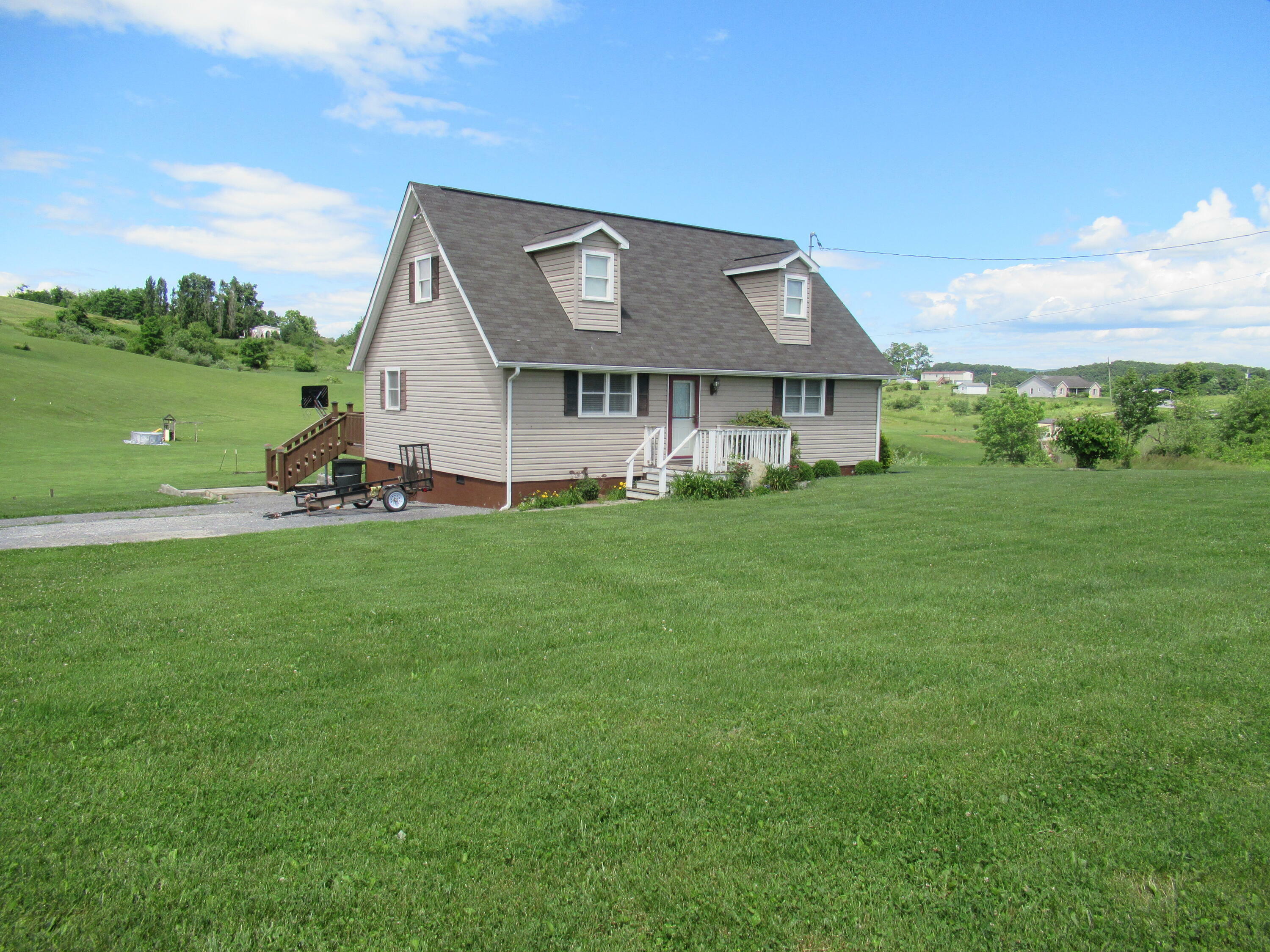 Property Photo: 661 Valley Ridge Cir WV 24938