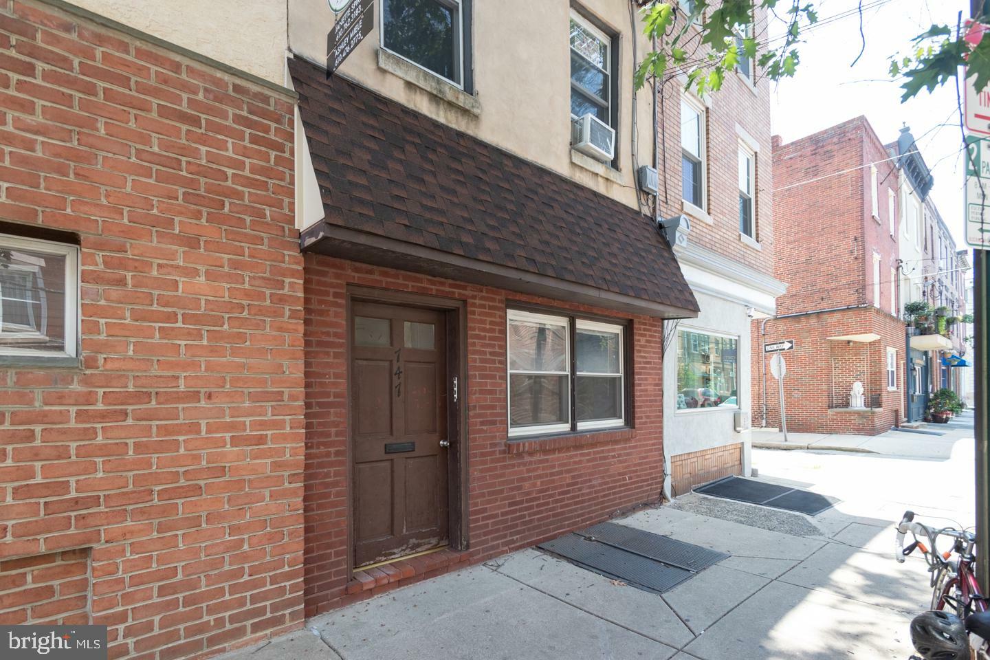 Property Photo:  747 S 8th Street 1  PA 19147 