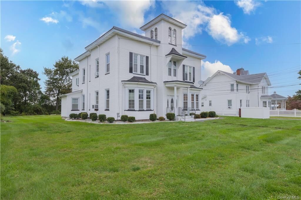 Property Photo: 15 E Main Street 1A NY 10980