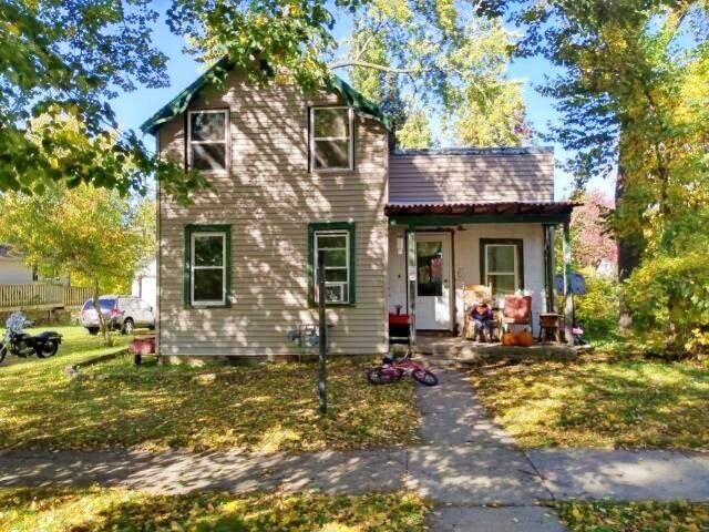 Property Photo: 415 McDowell St WI 53115