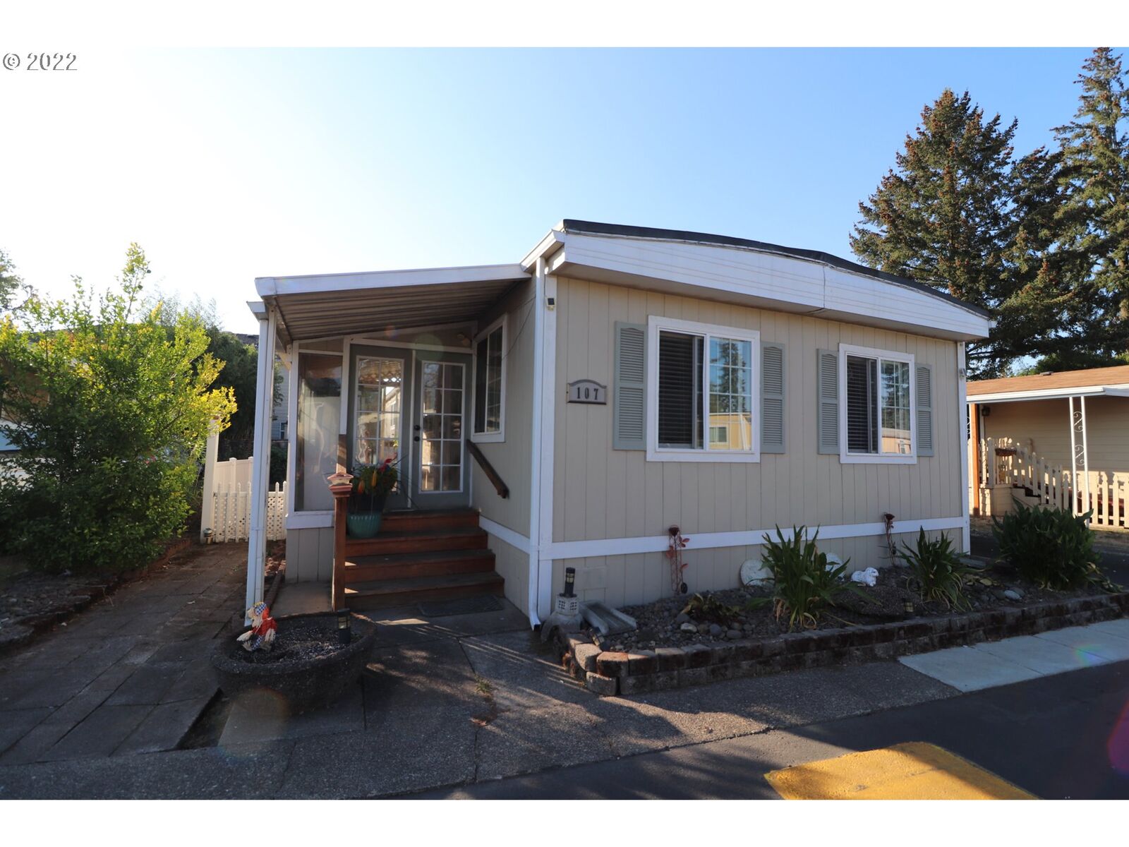 Property Photo:  12450 SW Fischer Rd 107  OR 97224 