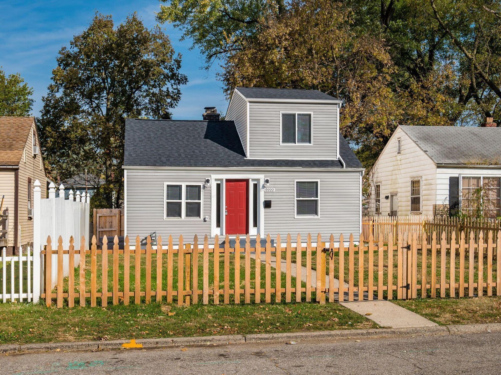 Property Photo:  2222 Avalon Place  OH 43219 