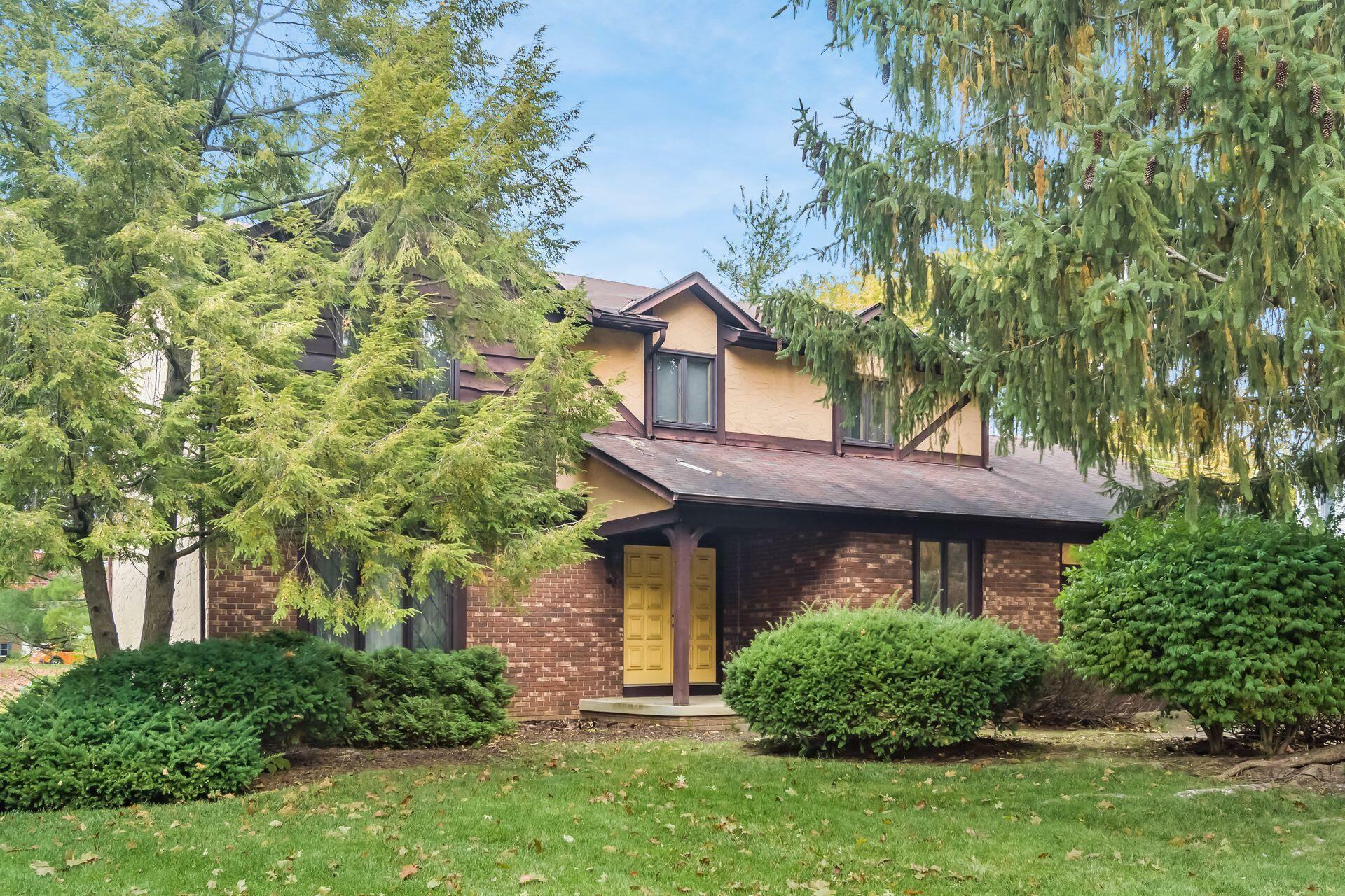 Property Photo: 1028 Autumn Crest Court OH 43081