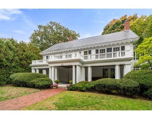 Property Photo: 17 Berwick Rd MA 02459