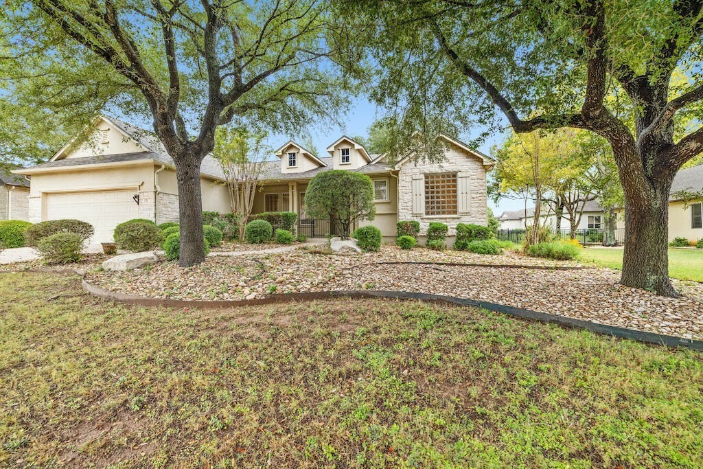 Property Photo: 132 Dewberry Drive TX 78633