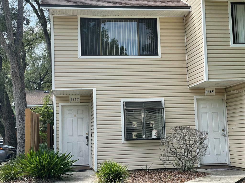 Property Photo: 6162 SW 8th Lane FL 32607