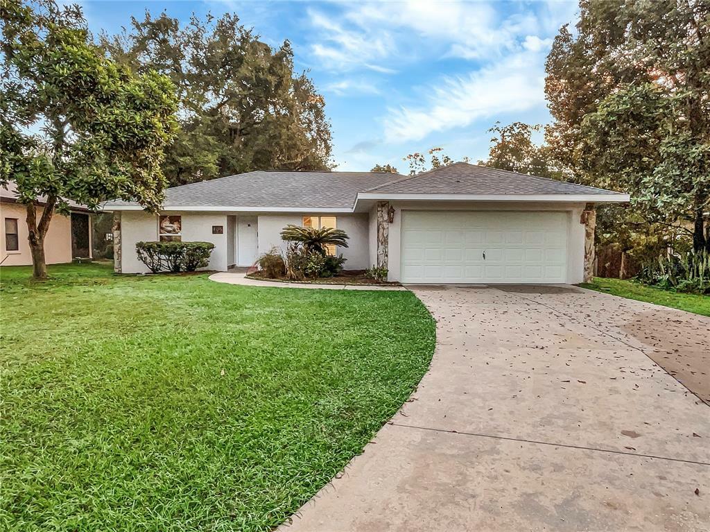 Property Photo:  405 Hamlet Court  FL 34731 