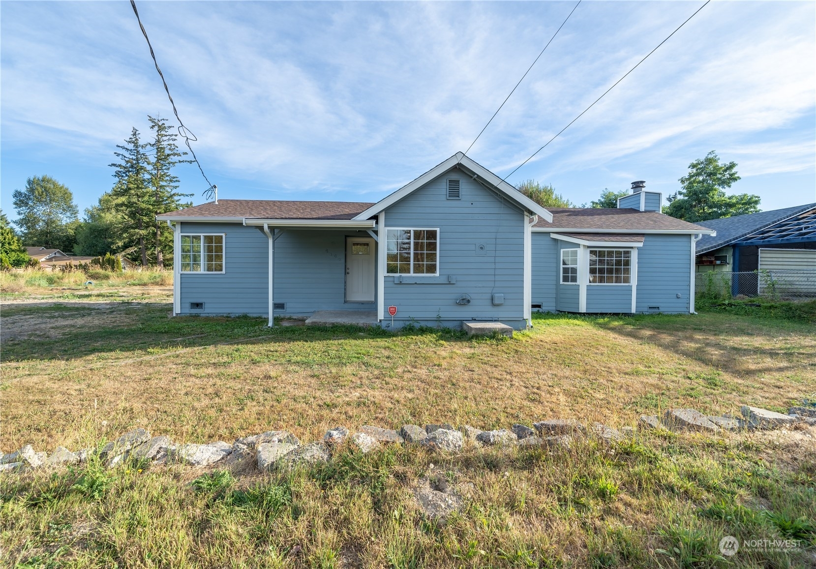 Property Photo:  4102 King Street E  WA 98446 