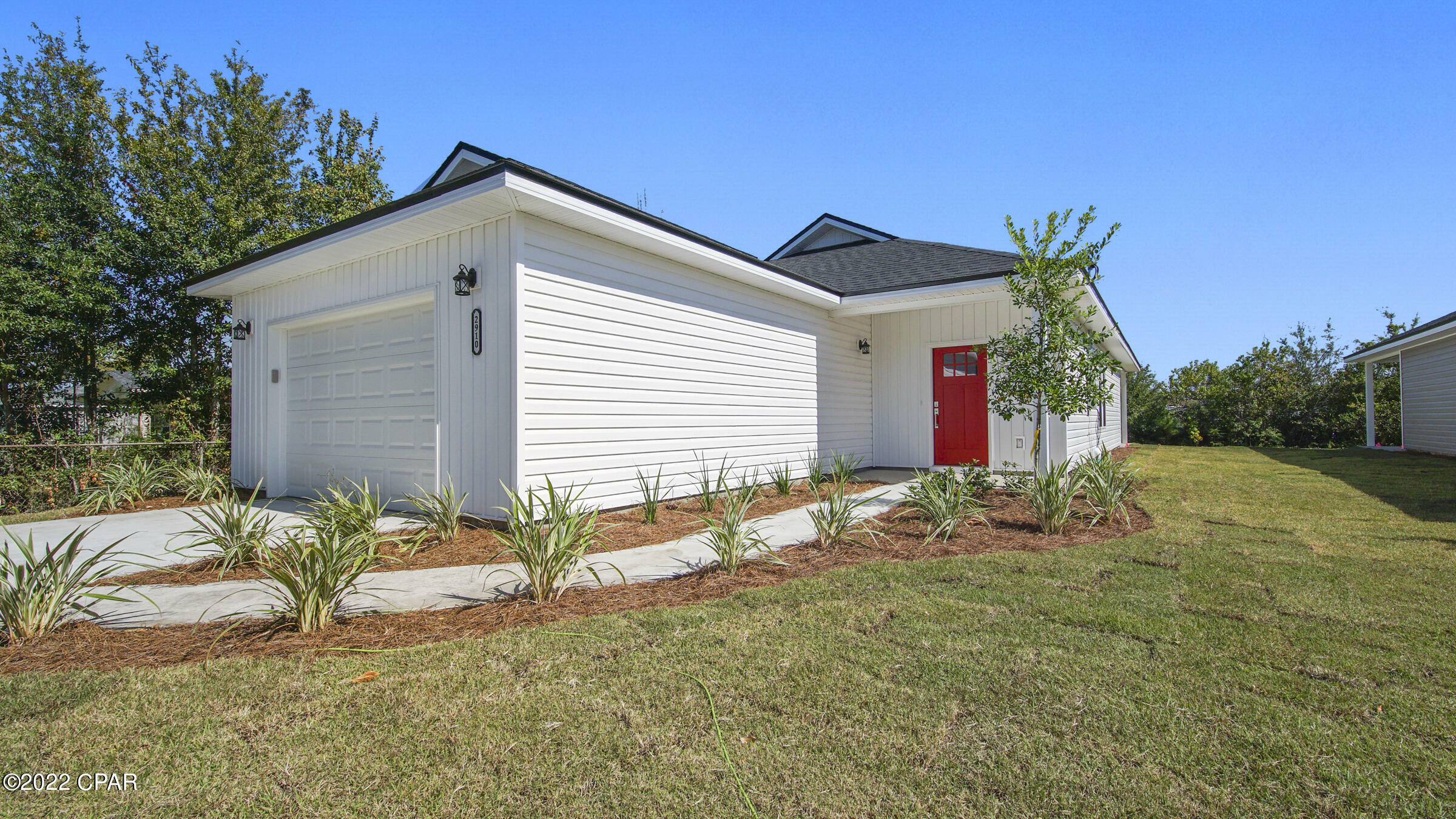 Property Photo: 2910 Clearview Avenue FL 32405