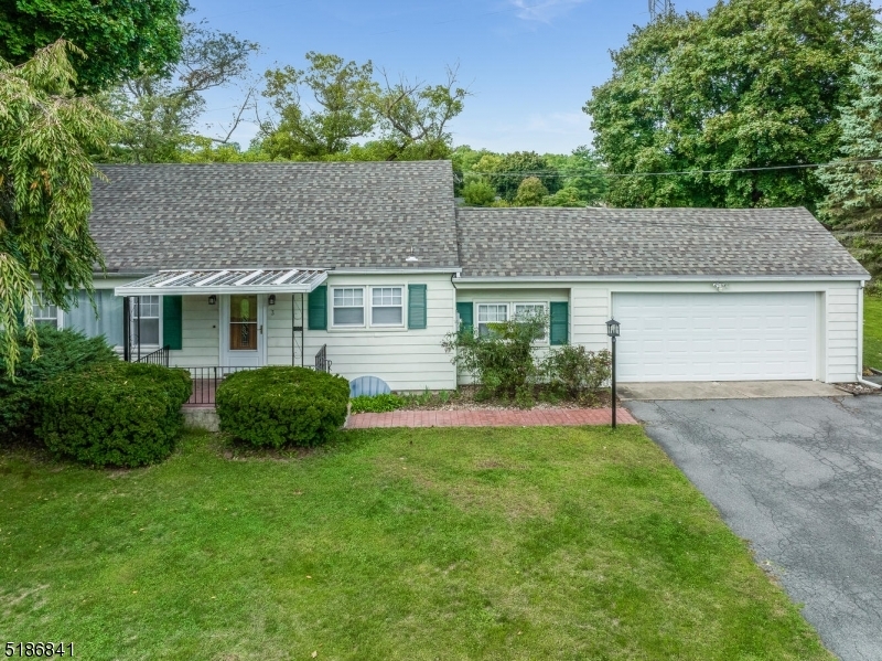 Property Photo:  3 Whaley St  NJ 08848 