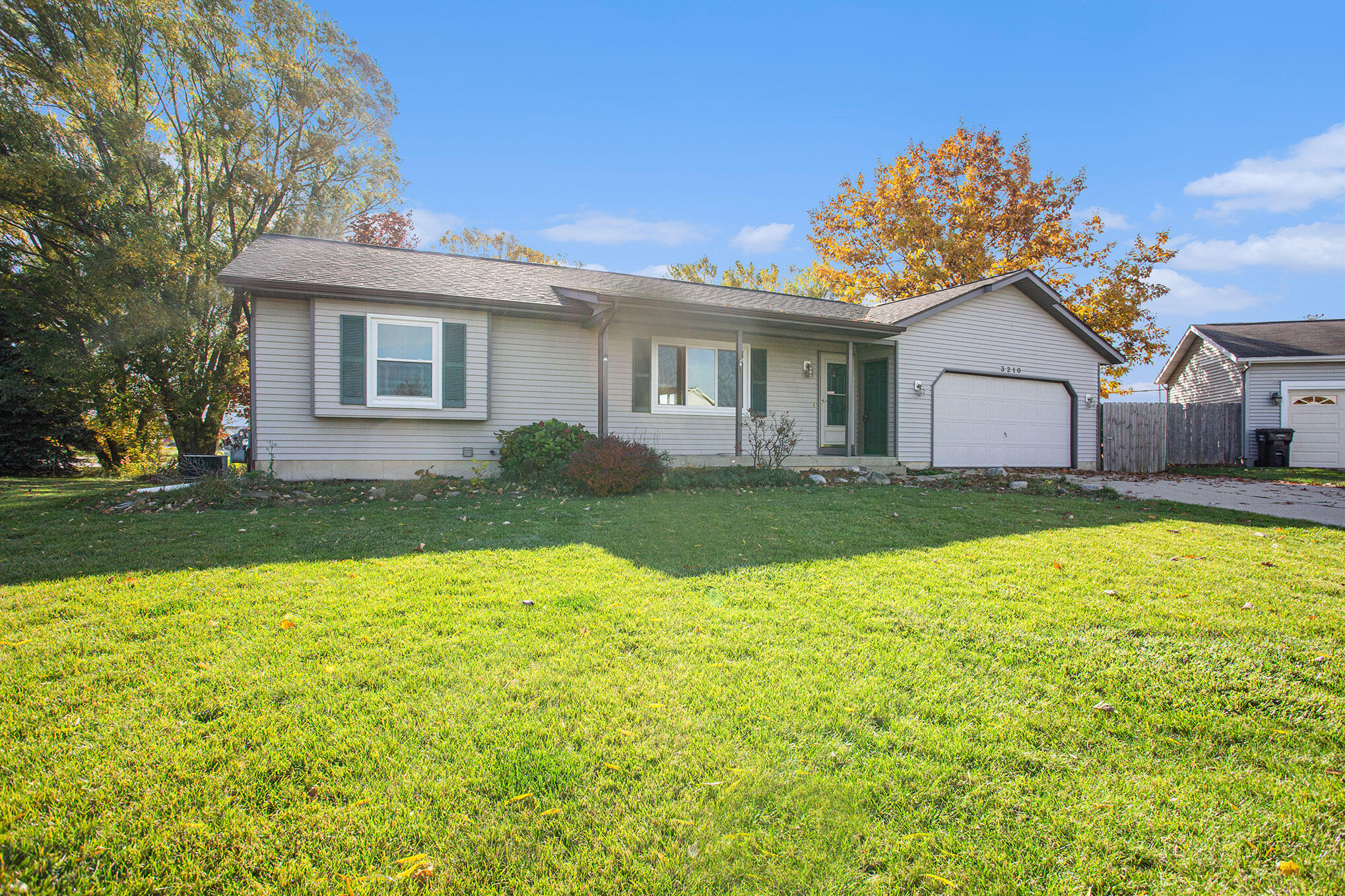 Property Photo:  3210 Cornerstone Place  MI 49424 