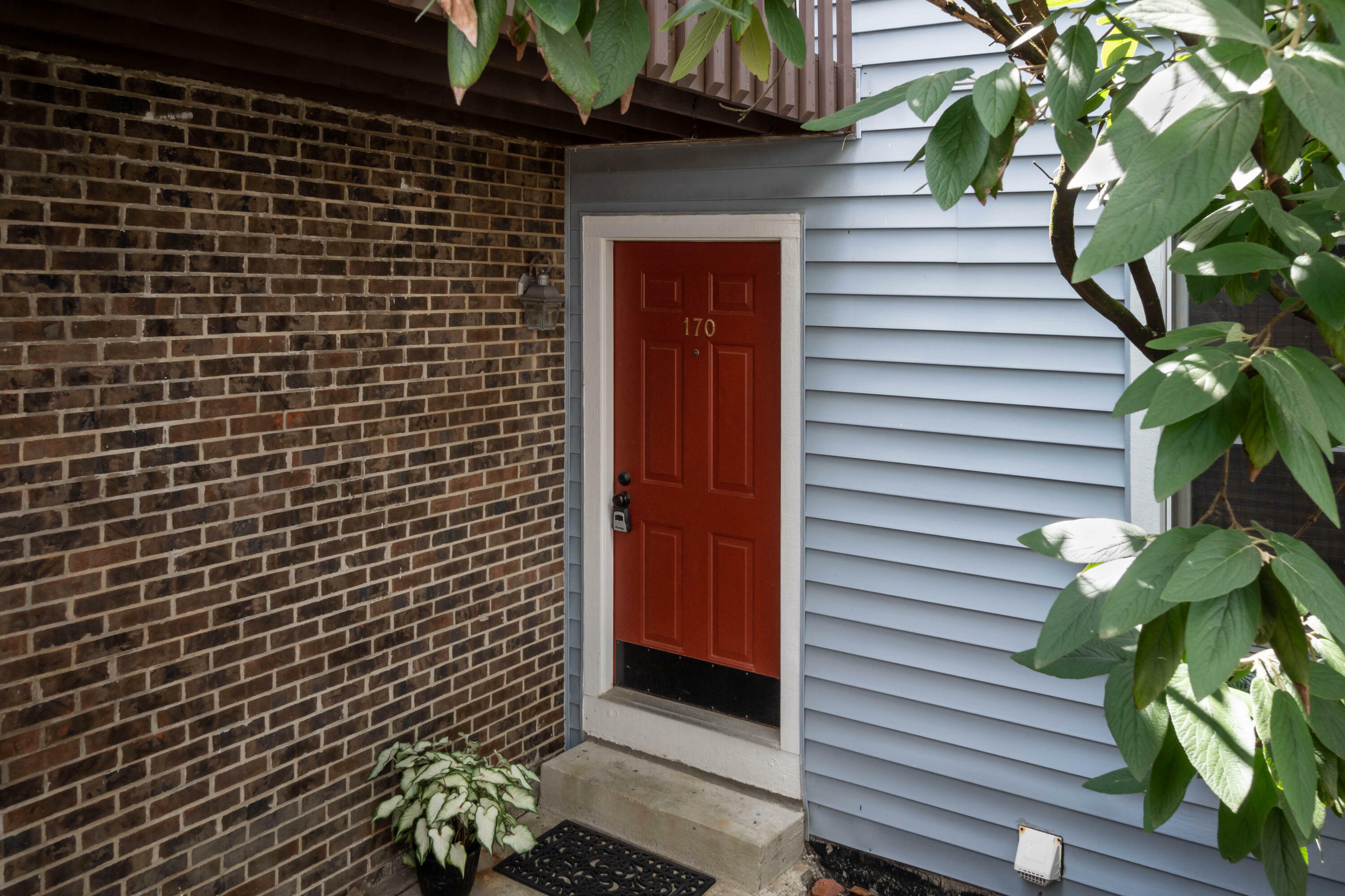 Property Photo:  170 Bellepointe Commons  KY 41073 