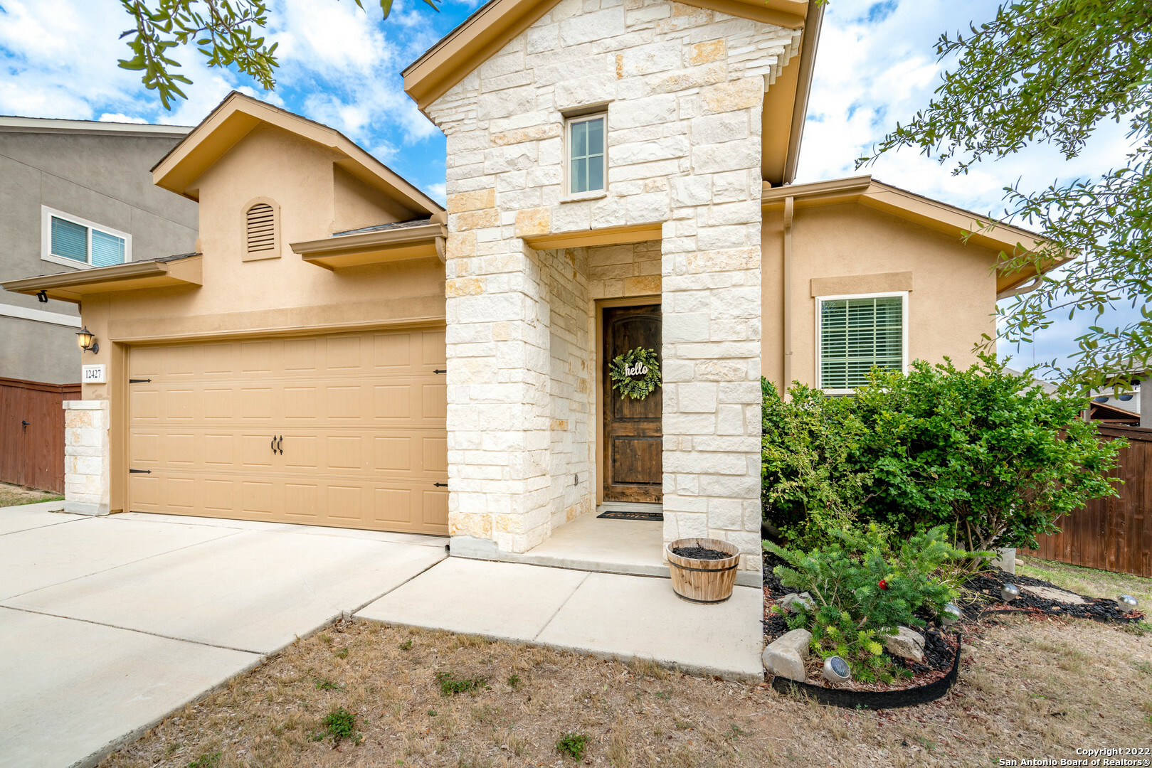 Property Photo:  12427 Lincoln Crk  TX 78254 