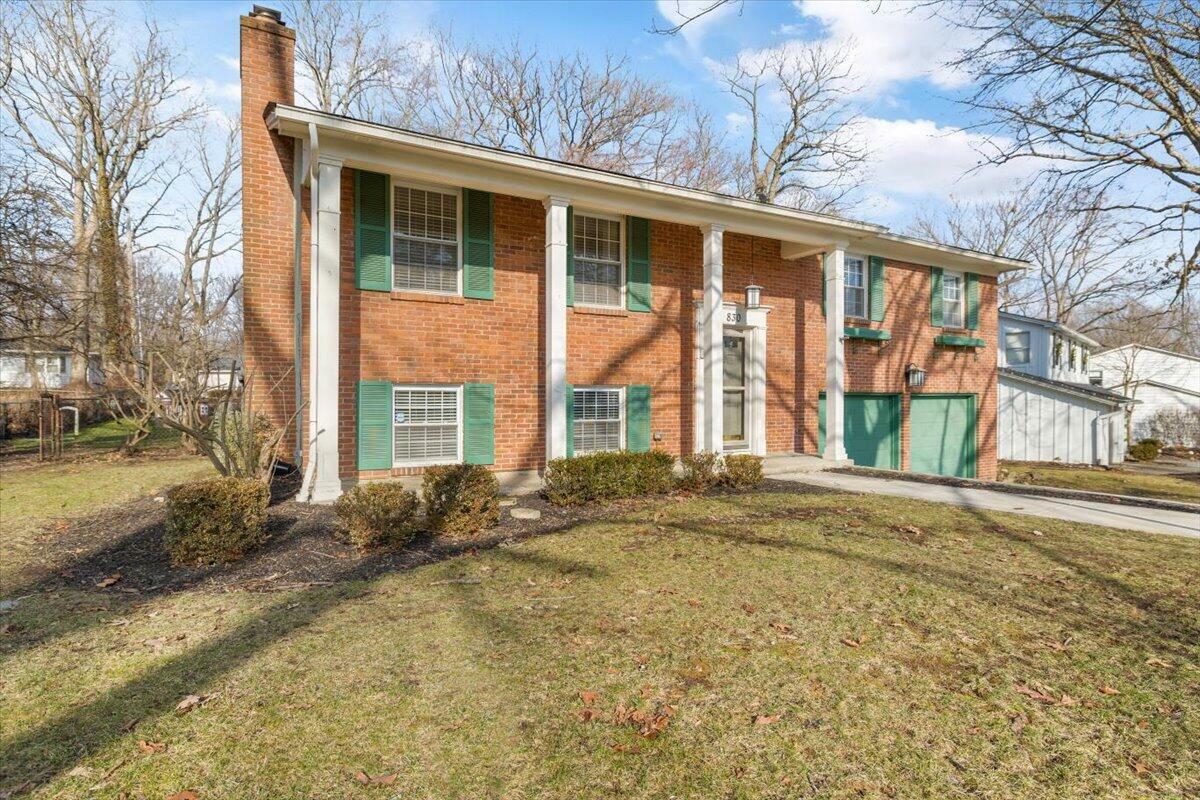 Property Photo: 830 Mission Hills Lane OH 43235