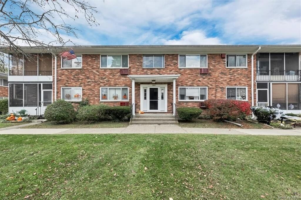 Property Photo:  810 Blooming Grove Turnpike 60  NY 12553 